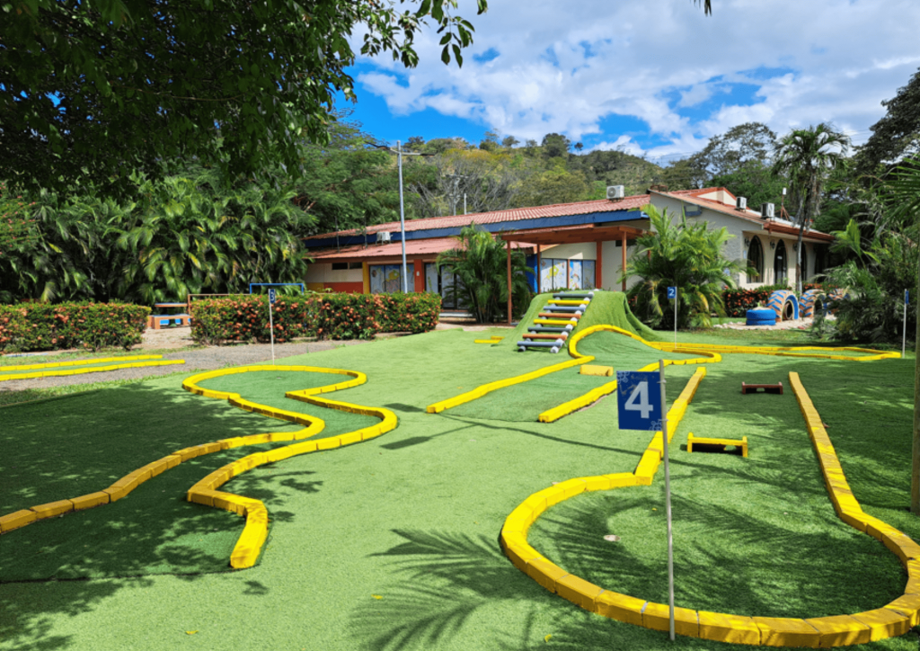 Parque minigolf-min-min